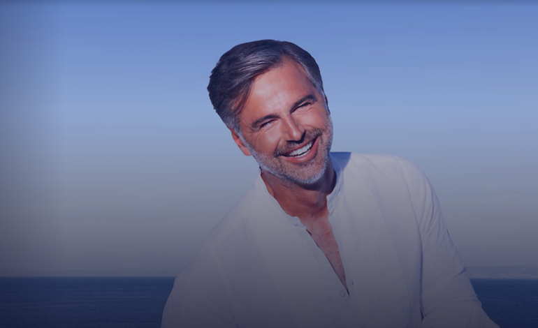 Beppe Convertini Azzurro Storie di Mare