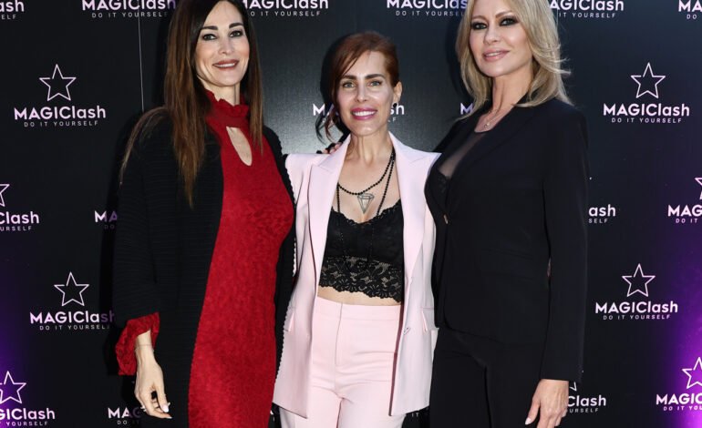 trucchi PRINCIPALE Manuela Arcuri con Sandra Louise Maggio e Anna Falchi ph Press